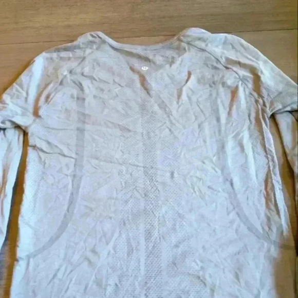 Lululemon Swiftly Tech NWOT - Picture 5 of 6
